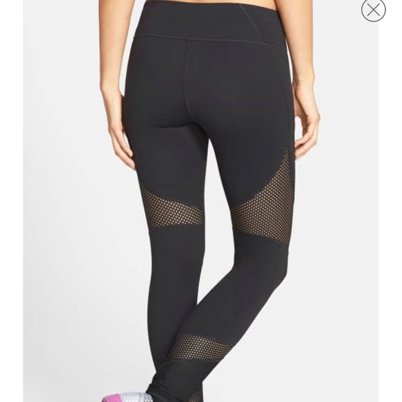 Zella Cut Out Mesh Legging- Live in Out of Bounds - Picture 3 of 6